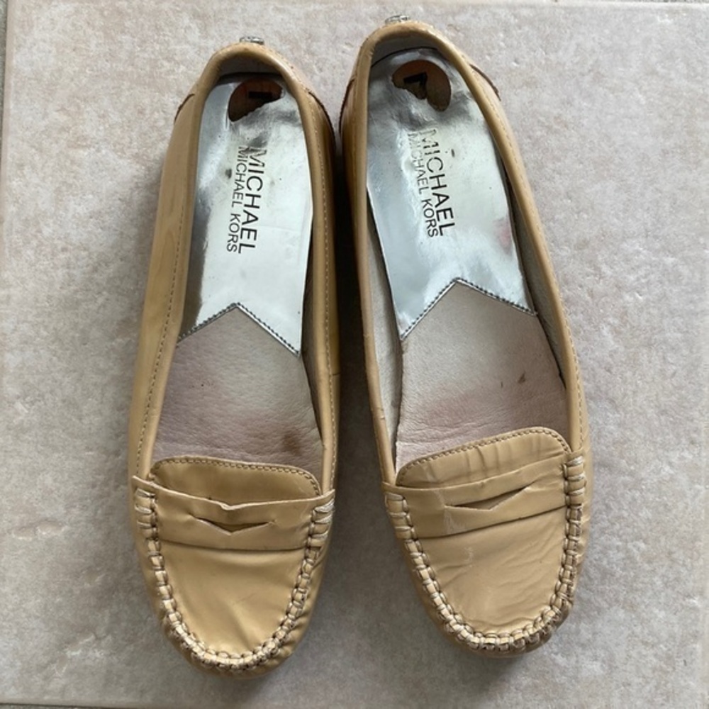 Michael Kors Patent Leather Flats size 7 tan